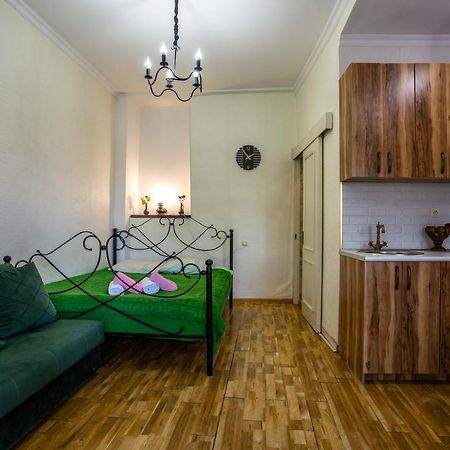 Downtown Apartment Near Sulfur Baths Tbilisi Bagian luar foto