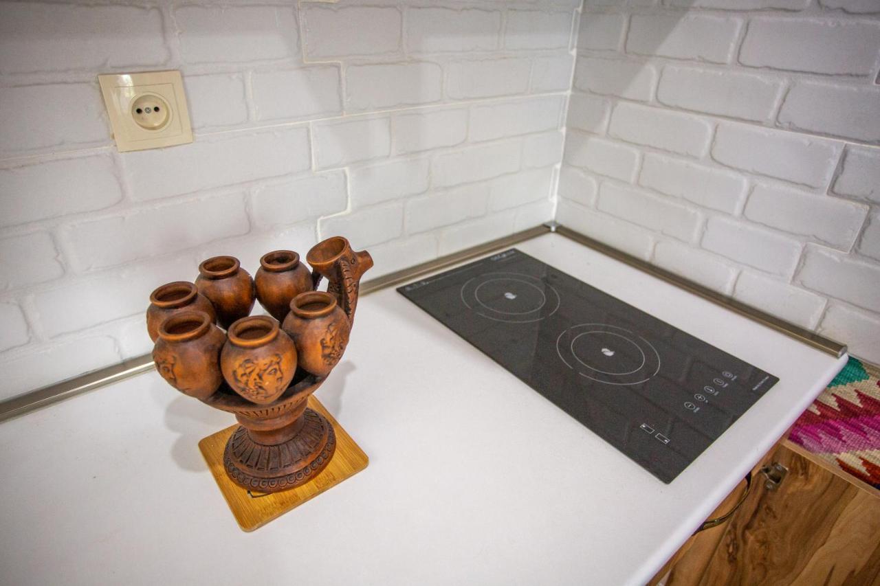 Downtown Apartment Near Sulfur Baths Tbilisi Bagian luar foto